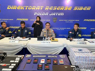 Ditressiber Polda Jatim Ungkap Sindikat SIM Card Ilegal