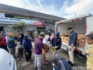 Bulog Sumsel Babel Gencarkan Operasi Pasar Migor, Dijual Rp 15.500/Liter