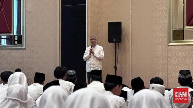 Menjelang soft opening 14 Mei 2026, Trans Luxury Hotel Surabaya menggelar kegiatan corporate social responsibility (CSR) bertajuk ‘A Moment of Gratitude’. Acara ini diisi dengan momen keceriaan, berbagi, dan doa bersama ratusan anak yatim piatu.
