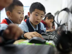 Strategi China Cetak Talenta AI: Update Kurikulum-Rombak Syarat Jadi Guru