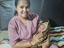 Ibu Hamil Melahirkan di Atas Kapal Saat Dirujuk ke Kupang