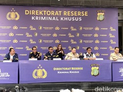 Polisi Bongkar Penyelundupan Peti Isi 760 Botol Merkuri Ilegal di Jakut