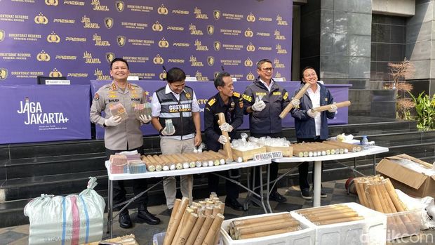 Penyelundupan Merkuri Ilegal di Jakut