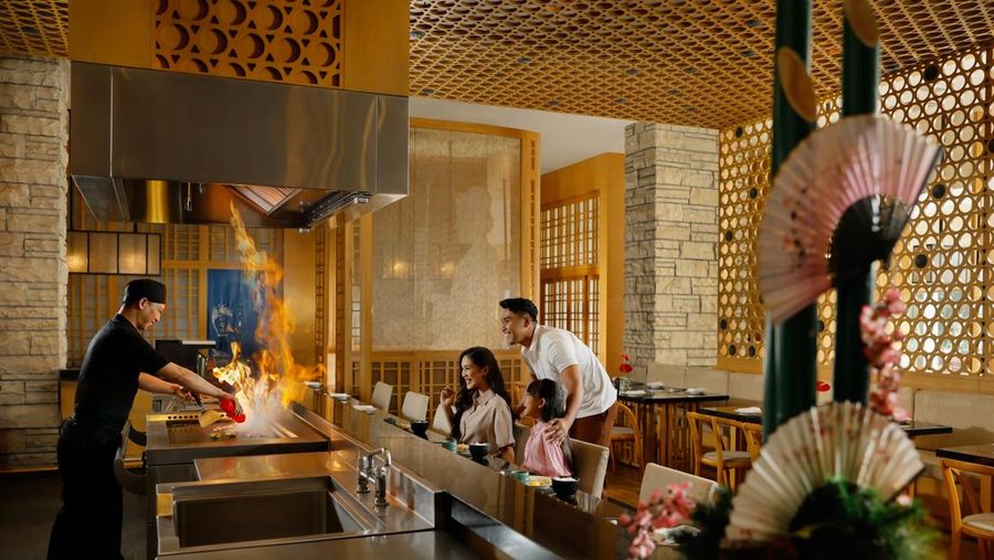 Menjelajahi Ragam Rasa di Resinda Hotel Karawang