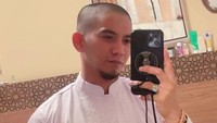 Rizki DA Bersyukur Bisa Haji di Usia Muda