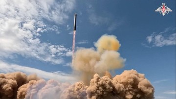 Rusia Pamer Kekuatan Rudal Nuklir Strategis Sarmat