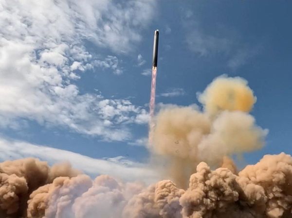 Rusia Pamer Kekuatan Rudal Nuklir Strategis Sarmat