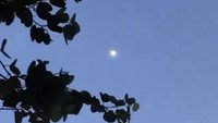 Geger Penampakan Objek Mirip UFO di Kawasan Genteng Surabaya