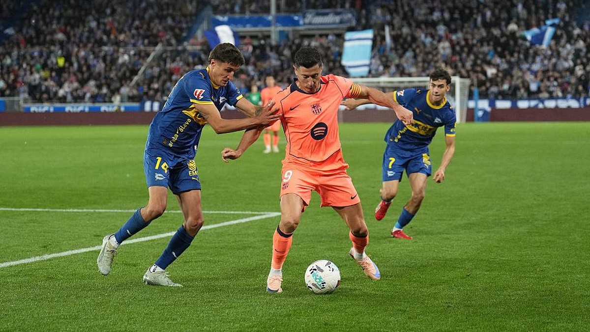 Usai memastikan gelar juara LaLiga 2025/26, Barcelona kalah 0-1 di markas Deportivo Alaves (Foto: Getty Images/Juan Manuel Serrano Arce)