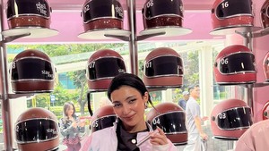 Pembalap Amna Al Qubaisi Datang ke Jakarta, Ungkap Rahasia Makeup Tahan Panas