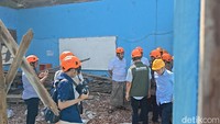 Wagub Jateng Gus Yasin Tinjau MTs Muhammadiyah Sragen yang Atapnya Ambruk