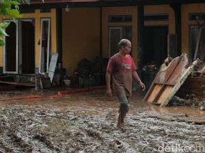 Banjir dan Longsor di Tanah Datar, 5 Rumah dan Jembatan Hanyut