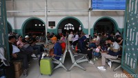 Pasar Senen Jadi Stasiun Kereta Api Jarak Jauh Tersibuk di Indonesia