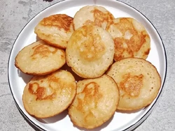 Mengenal Pinukuik Pancake Khas Sumbar yang Lezat, Lengkap dengan Resepnya