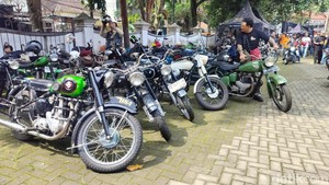 500 Motor Klasik Siap Jelajahi Jalur Selatan dari Malang ke Solo