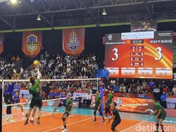 Video Duel Sengit Sukun Badak vs Surabaya Samator di SBY Cup 2026