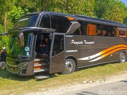 Sopir Bus Ambruk dan Meninggal Saat Melaju Bawa Wisatawan di Pantai Slili