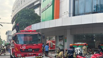 Gedung Layanan Jantung RSUD dr Soetomo Kebakaran, 1 Pasien Meninggal