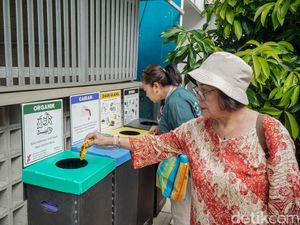 Kurangi Beban Bantargebang, Warga Jatinegara Baru Rutin Pilah Sampah