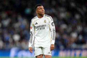 Mbappe Merasa Ditusuk dari Belakang