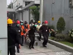 Lantai 5 Gedung PPJT RSU Dr Soetomo Terbakar, Pasien Dievakuasi ke IGD