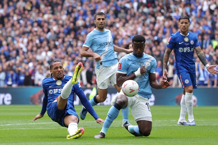 Chelsea vs Man City di final Piala FA masih tanpa gol di akhir babak pertama.
