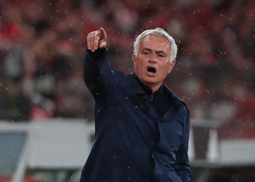 Mourinho Segera ke Madrid, Mau Legenda Klub Jadi Asistennya