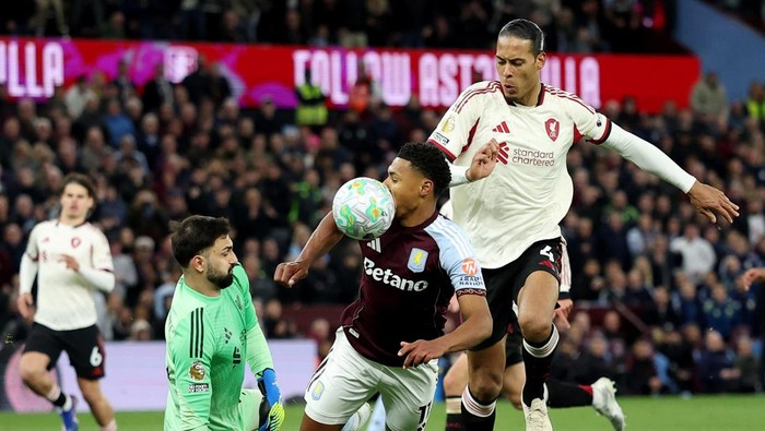 Liverpool buruk sekali di markas tim 10 besar Premier League musim ini.