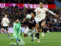 Liverpool Babak Belur di Kandang Tim 10 Besar