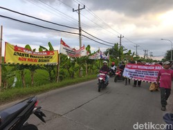 Warung Mi Babi Sukoharjo Didemo Warga