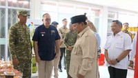 Momen Tito Dampingi Prabowo Resmikan Operasionalisasi 1.061 KDKMP