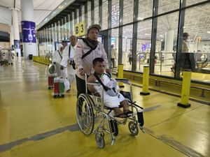 Video Kisah Jemaah Haji Disabilitas Asal Aceh Menanti 14 Tahun untuk Berhaji