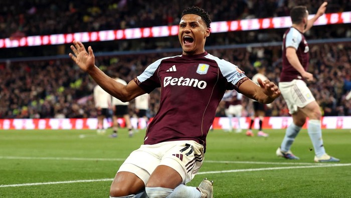 BIRMINGHAM, ENGLAND - MAY 15: Ollie Watkins of Aston Villa celebrates scoring his teams third goal during the Premier League match between Aston Villa and Liverpool at Villa Park on May 15, 2026 in Birmingham, England. (Photo by Neville Williams/Ast