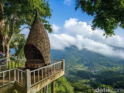 Berburu Pemandangan Negeri di Atas Awan dari Puncak Bangku Ciamis