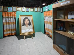 Momen Prabowo Lihat Rumah Masa Kecil dan Museum Marsinah di Nganjuk
