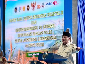 Prabowo Groundbreaking 10 Gudang Pangan Polri-Luncurkan 166 SPPG