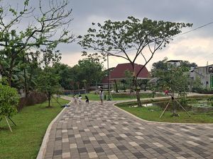 Potret RTH Kampung Kalibata, Spot Ramah Keluarga buat Long Weekend di Jakarta