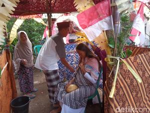 Mengenal Memitu, Tradisi Tujuh Bulanan Ibu Hamil di Indramayu