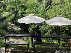Angkringan The Beji, Hidden Gem Kuliner dengan Pemandangan Sungai di Klungkung