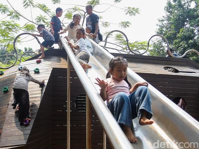 Tebet Eco Park Jadi Favorit Warga Saat Long Weekend