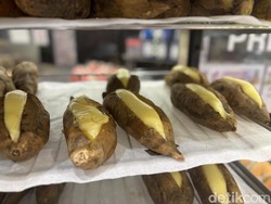 Rebutan Ubi Cilembu Cream Cheese di AEON, Ternyata Begini Rasanya!