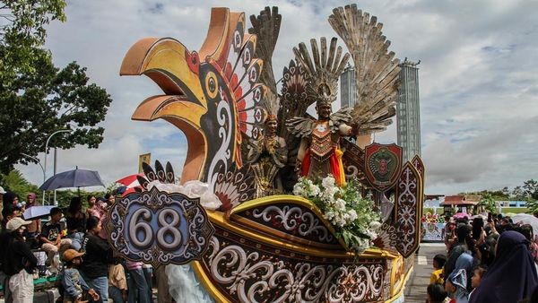 Karnaval Isen Mulang 2026 Tampilkan Keberagaman Budaya Kalteng
