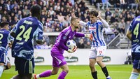 Heerenveen Vs Ajax 0-0, Maarten Paes Clean Sheet di Pekan Terakhir
