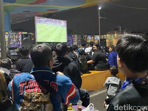 Gemuruh Bobotoh di Bawah Flyover Pasupati, Yakin Persib Juara