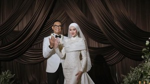 Indah Nada Puspita Menikah dengan COO Mobil Listrik, Elegan dengan Hijab & Veil