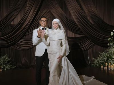 Indah Nada Puspita Menikah dengan COO Mobil Listrik, Elegan dengan Hijab & Veil
