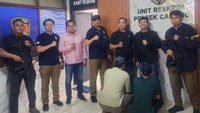 Polisi Tangkap 2 Pelaku Penyekapan Pria di Showroom Motor Jaktim