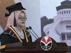Rajin Baca Jurnal 10 Menit Sehari, Siti Jadi Lulusan Terbaik UPI dengan IPK 3,98