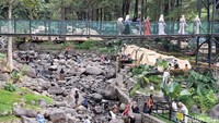 Wisata Jolotundo Nganjuk Diserbu Ribuan Pengunjung di Akhir Long Weekend