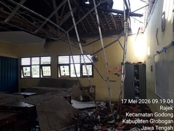 SDN 2 Mlilir yang Atapnya Ambrol Sempat Gagal Direhab gegara Efisiensi
